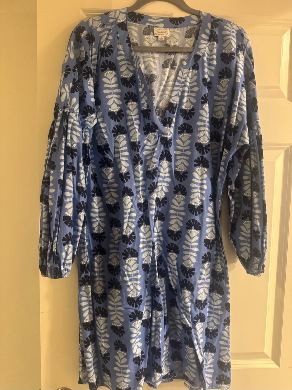 Mud Pie Blue Floral V-Neck Tunic Dress